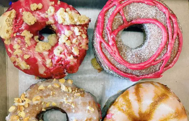 Best donut bagels Asheville 24 hour breakfast restaurants
