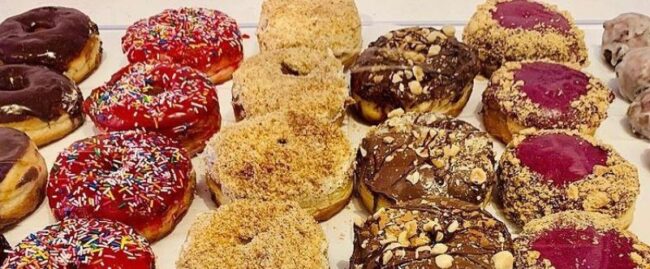 Best donut bagels Toronto 24 hour breakfast restaurants