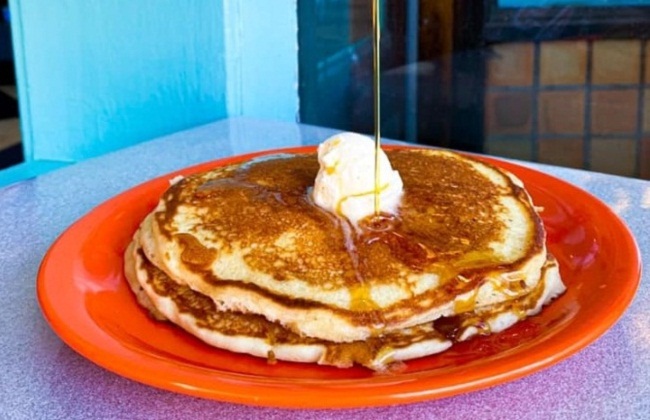 All day breakfast Jackson pancakes waffles near you