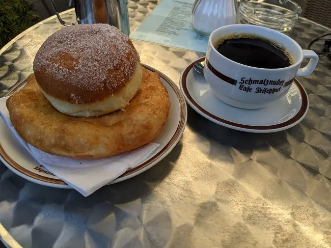 All day breakfast Munich pancakes waffles near you