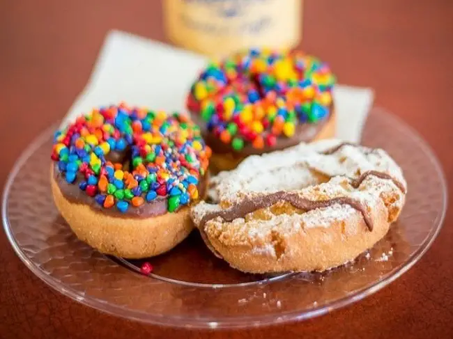  Best donut bagels Kansas City 24 hour breakfast restaurants